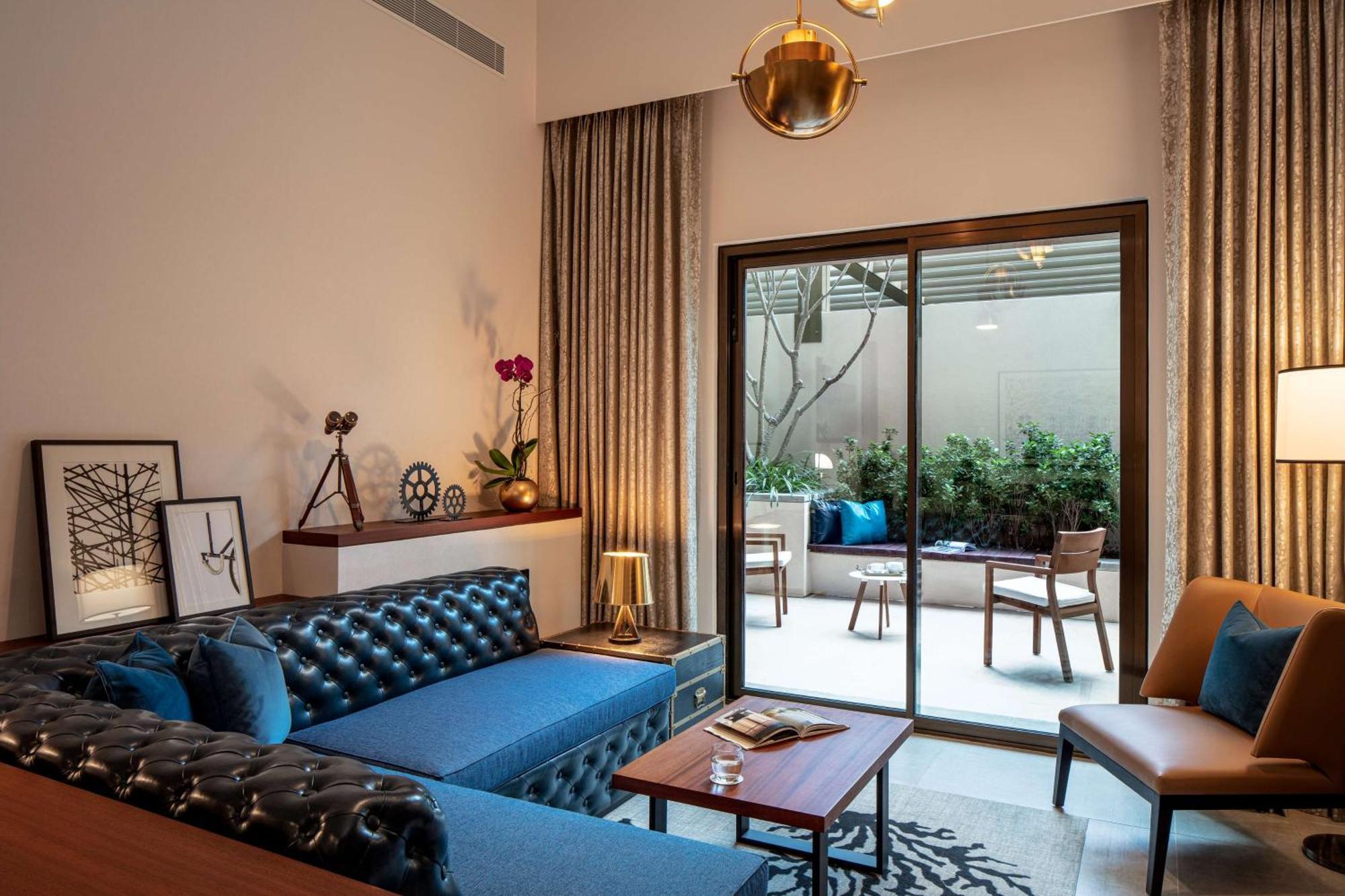 Doubletree By Hilton Dubai M Square Hotel & Residences Exterior photo