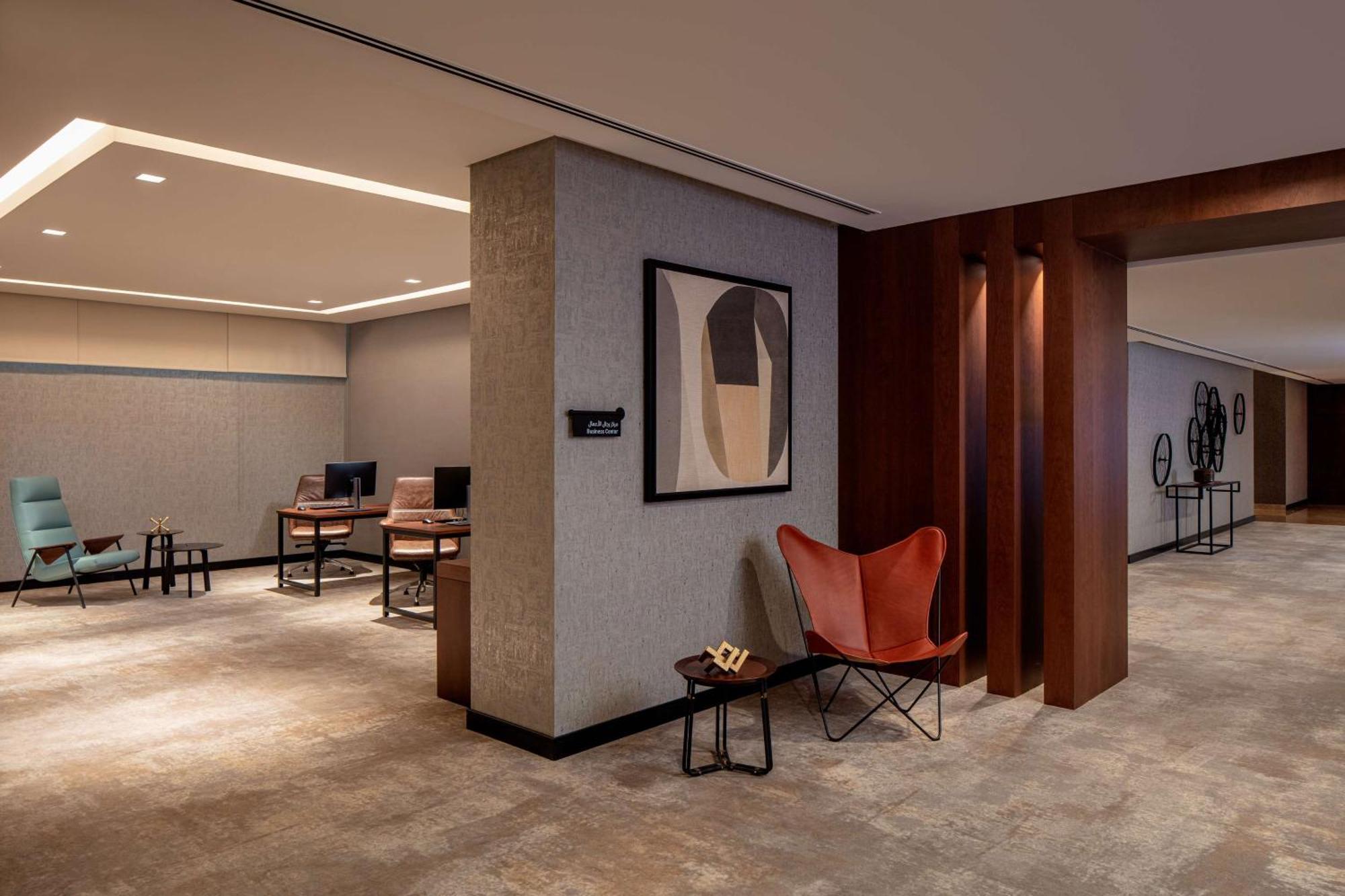 Doubletree By Hilton Dubai M Square Hotel & Residences Exterior photo The Business Centre