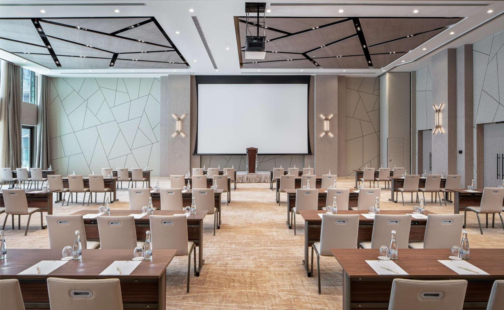 Doubletree By Hilton Dubai M Square Hotel & Residences Exterior photo Meeting room