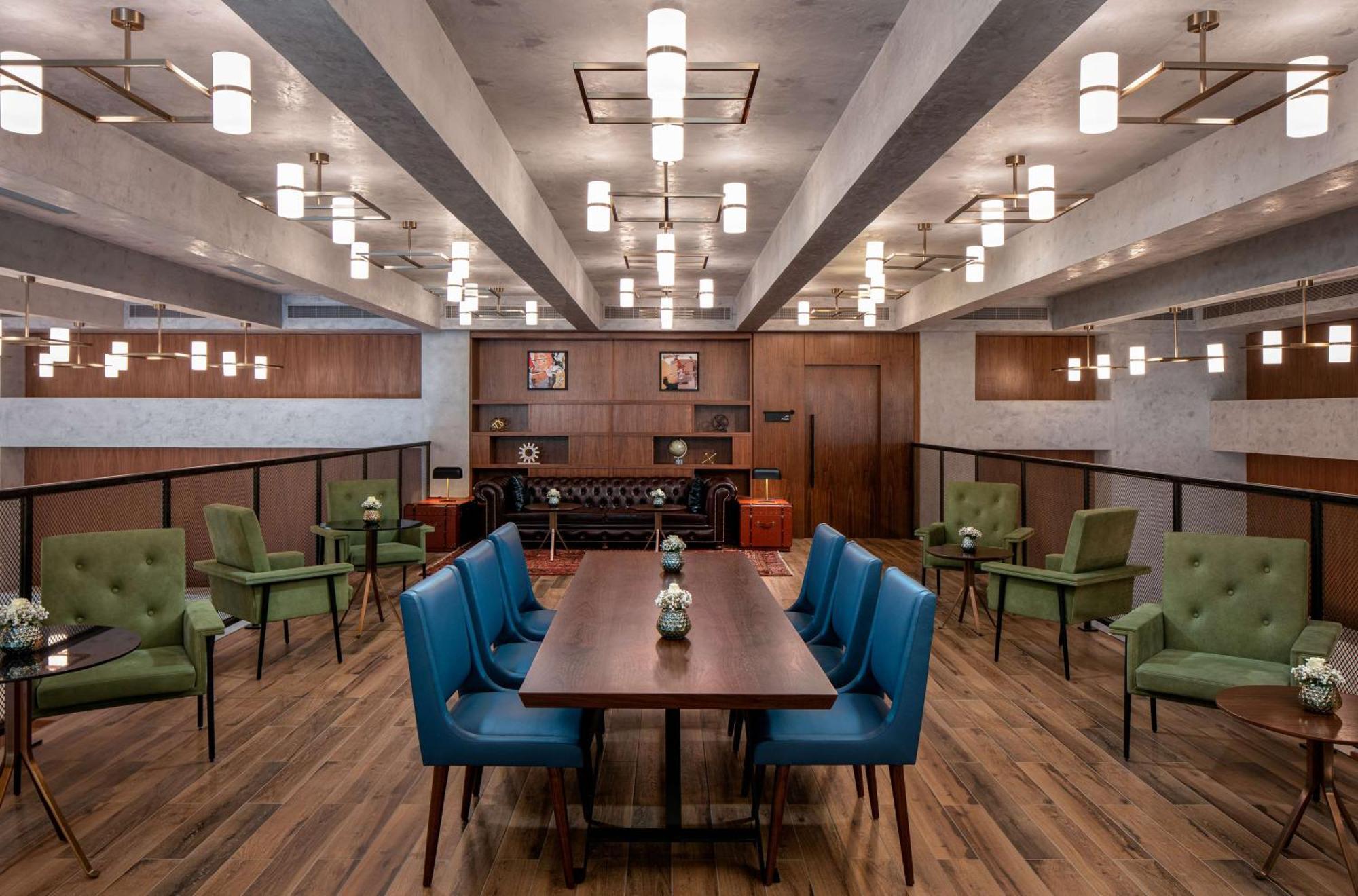 Doubletree By Hilton Dubai M Square Hotel & Residences Exterior photo The lounge at the airport